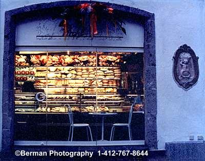 BakeryKitzbuhel.jpg (29761 bytes)